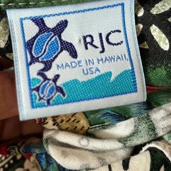 ❤️2/$50❤️[18]NWOT RJC Men  Surfing / Hawaii Pattern SS Shirt - Picture 4 of 5